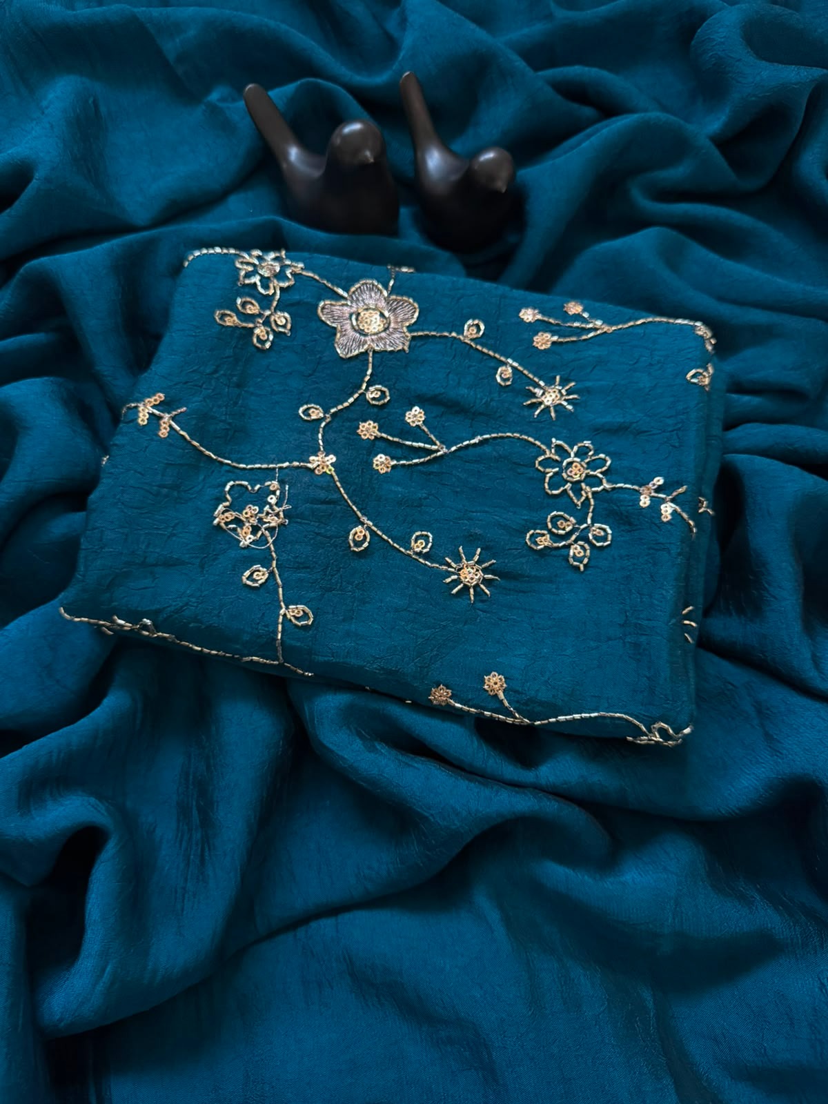 Elegant Rangoli Crush Saree with Bits Work Blouse 